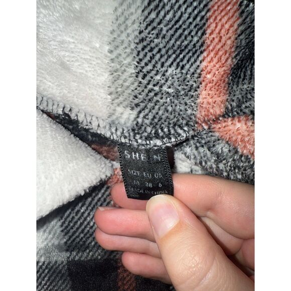 Women's Fleece Checkered Lightweight Semi-Cropped Jacket - Picture 4 of 4